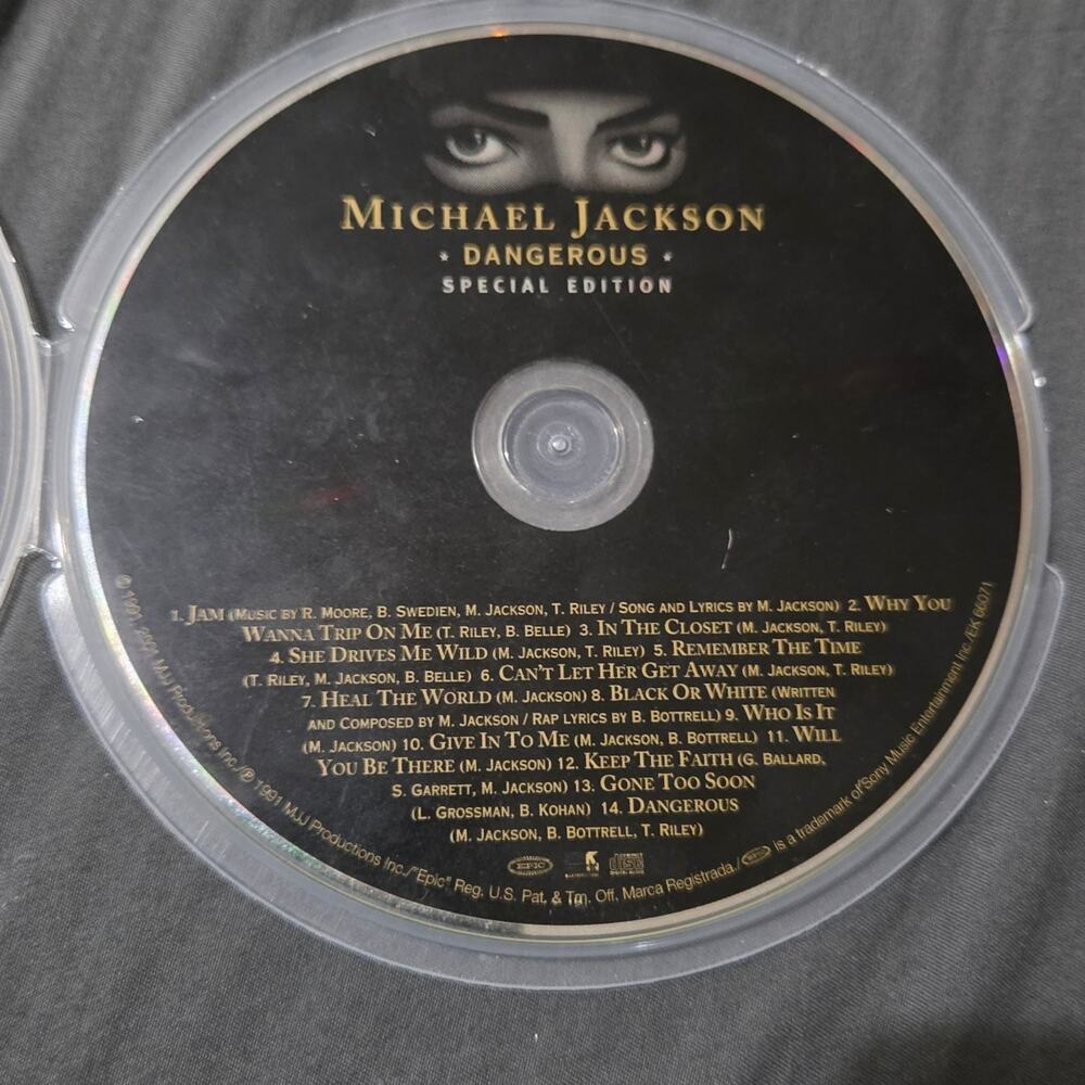Vtg 2001 Michael Jackson Dangerous Special Edition CD